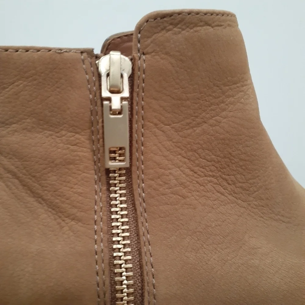 Like New Aldo Coastal Cowgirl Ankle Boot Camel Colour - Picture 3 of 9